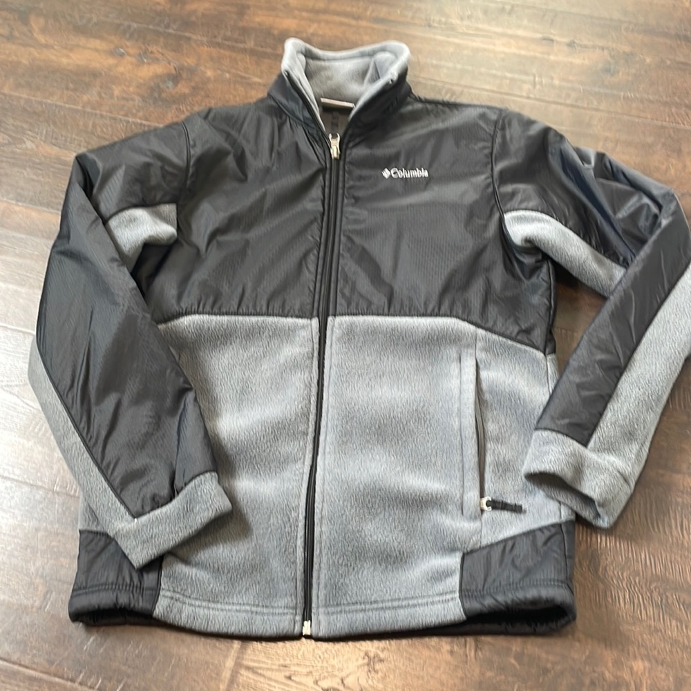 COLUMBIA fleece lined youth jacket size 14/16 black and gray